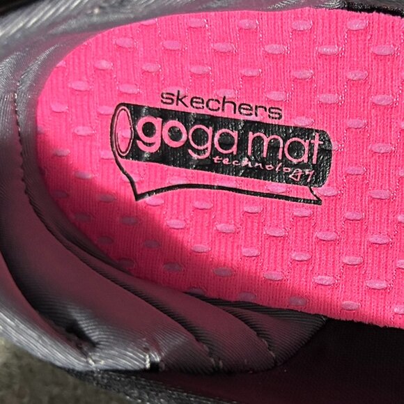 NWT Skechers GO WALK 3 Black Slip-on Walking Sneakers Women's Size 9 - Picture 10 of 14